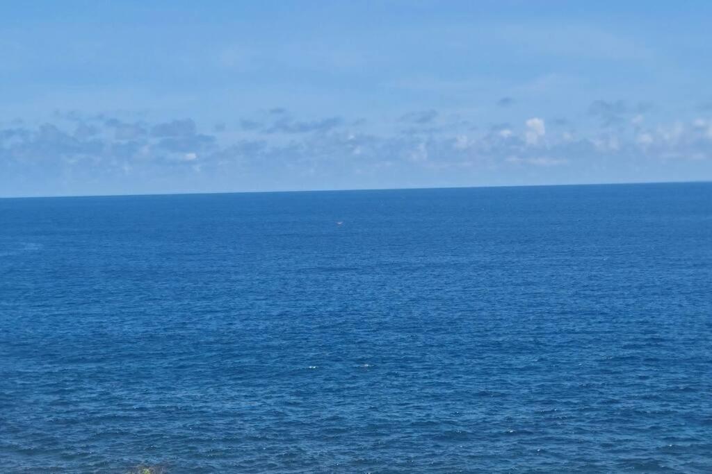 Ocean Mirror Apartment Praia Exteriör bild