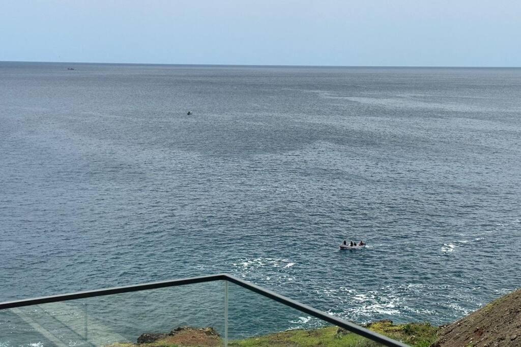Ocean Mirror Apartment Praia Exteriör bild