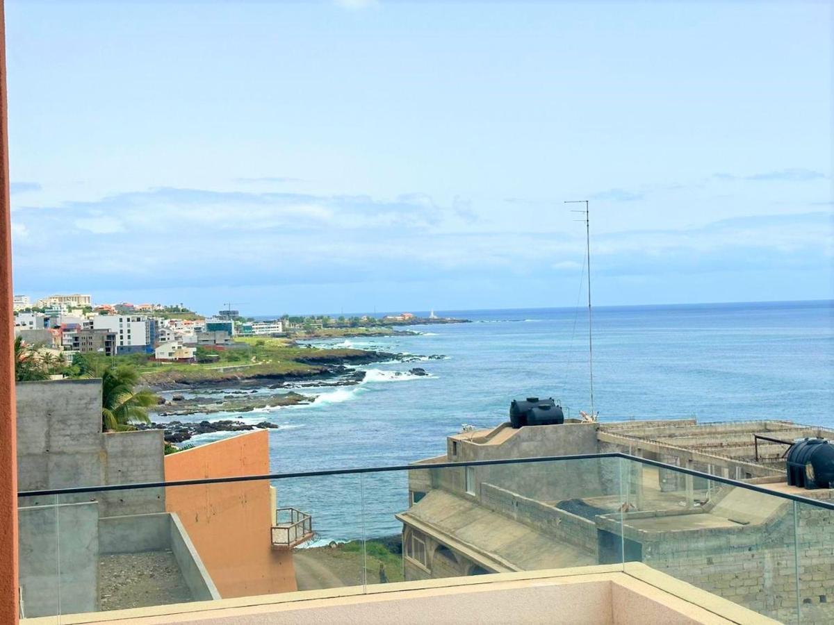Ocean Mirror Apartment Praia Exteriör bild